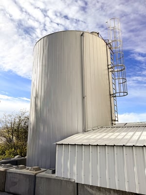 novid stainless steel flat bottom double wall insulated industrial tank with ladder and cage-2