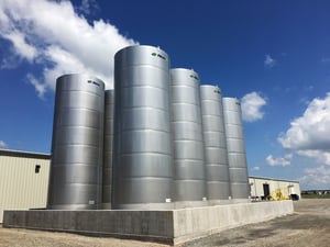 novid stainless steel flat bottom liquid fertilizer storage tanks in containment