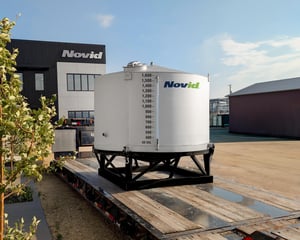 novid stainless steel hotload tank on trailer stand-compressed